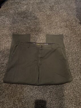Lee Men's Olive Chino Pants